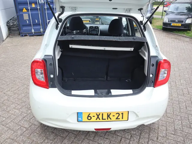 Nissan Micra 1.2 Connect Edition 2014 Benzine 15