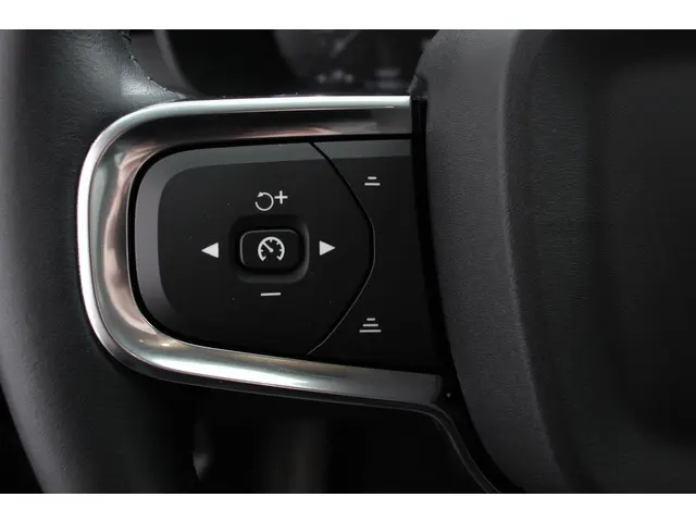 Volvo XC40 1.5 T3 163pk Automaat Momentum 2020 Benzine 13