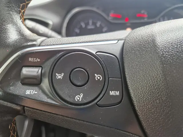 Opel Crossland X 1.2 Innovation 2018 Benzine 21