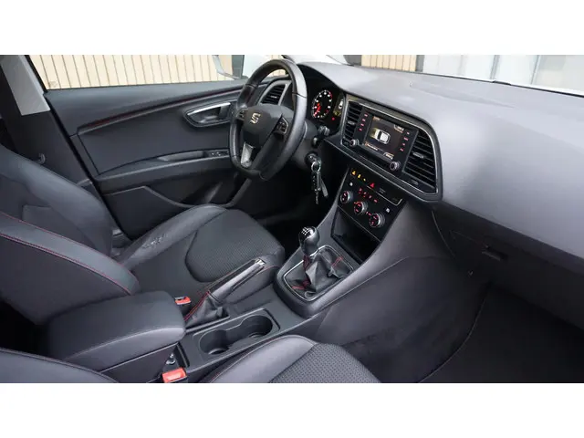 SEAT Leon 1.4 TSI 150pk FR Dynamic 2015 Benzine 17