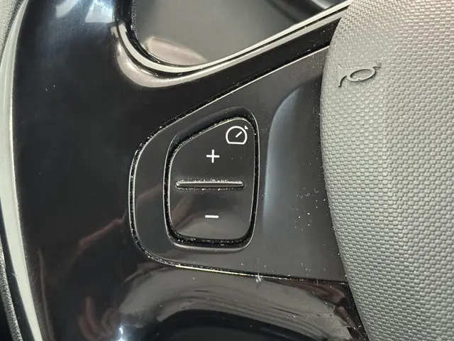 Renault Captur 0.9 TCe 90 Dynamique 2013 Benzine 26