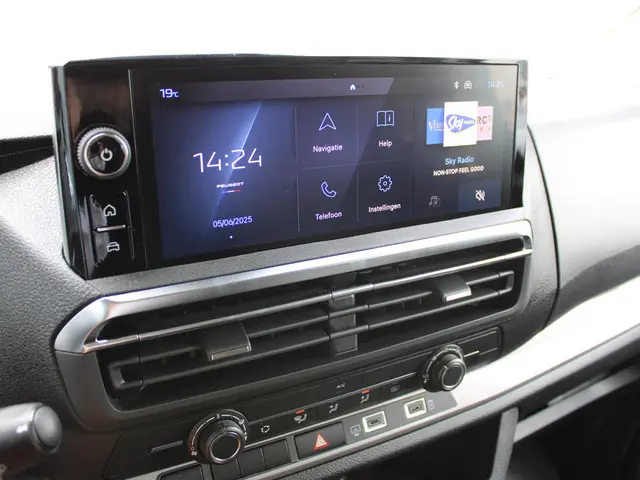 Peugeot e-Traveller Standard 75 kWh 2025 Elektrisch 24