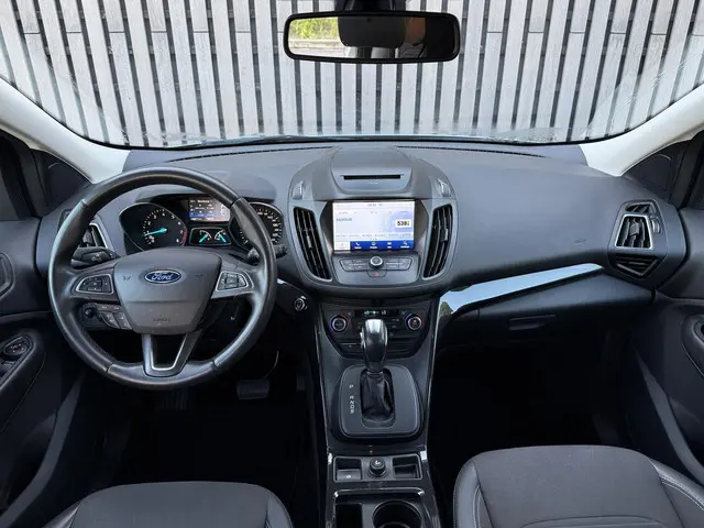 Ford Kuga 1.5 Titanium - Automaat 2019 Benzine 6
