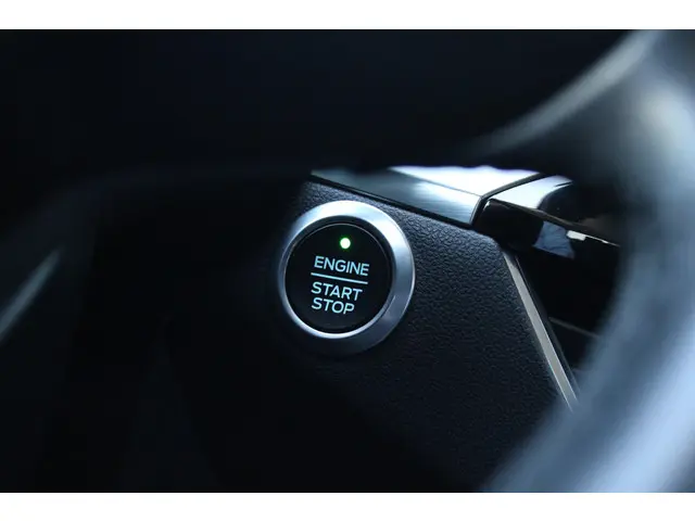 Ford Kuga 2.5 PHEV Titanium 2020 Hybride Benzine 25