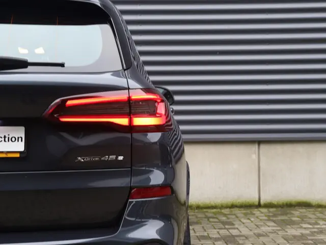BMW X5 xDrive45e 2021 Hybride Benzine 42