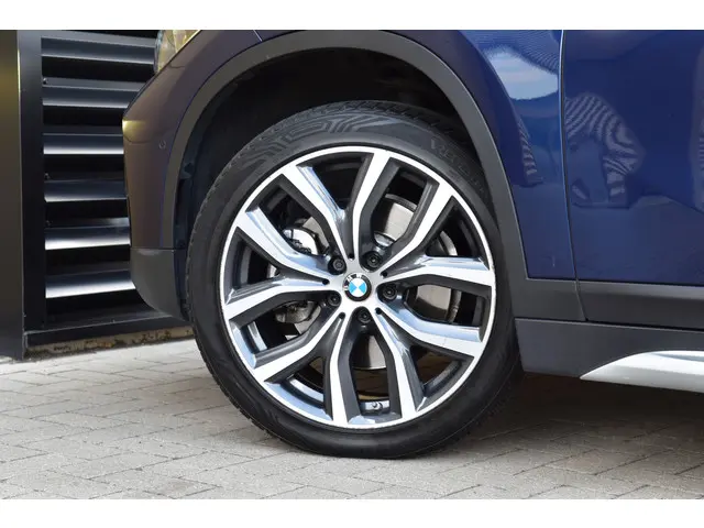 BMW X1 sDrive20i VDL Nedcar Edition 2020 Benzine 27
