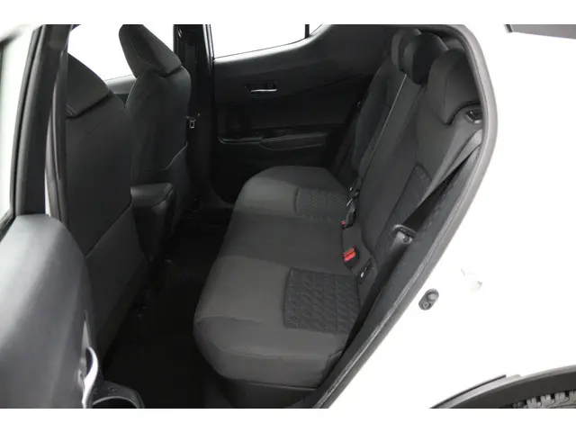 Toyota C-HR 2.0 Hybrid Dynamic 2020 Hybride Benzine 17