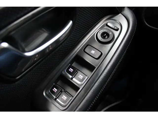 Kia Carens 1.6 GDi Premium Pack 2013 Benzine 24