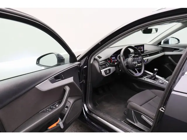Audi A4 Avant 1.4 TFSI Lease Edition 2016 Benzine 16