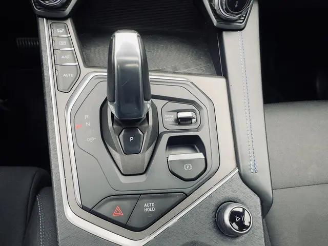 Lynk & Co 01 1.5 2022 Hybride Benzine 16