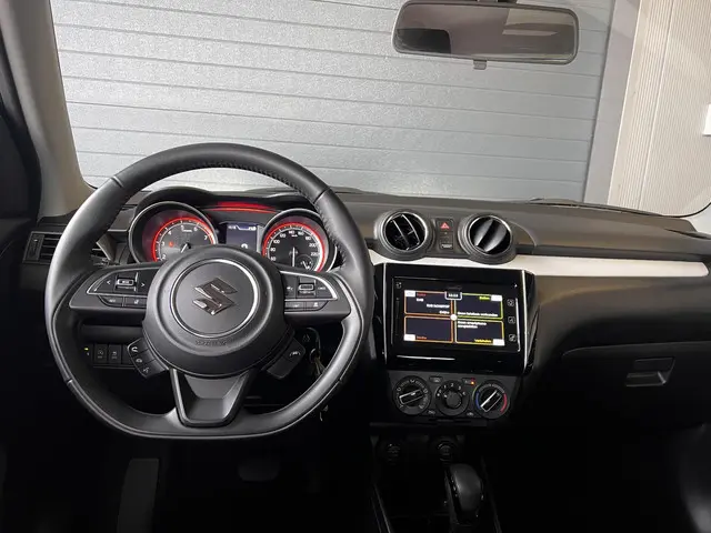 Suzuki Swift 1.2 Select Smart Hybrid 2023 Benzine 9
