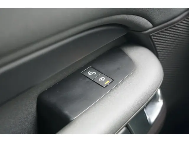 Land Rover Discovery 2.0 Sd4 2018 Diesel 44