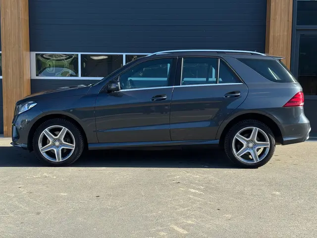 Mercedes-Benz GLE 250 d 4MATIC 2015 Diesel 8