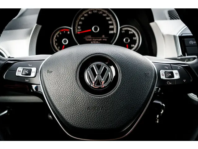 Volkswagen up! 1.0 BMT high up! | PDC | Cruise 2018 Benzine 13