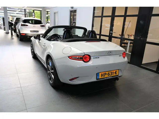 Mazda MX-5 SkyActiv-G 160 6MT GT-M 2015 Benzine 3