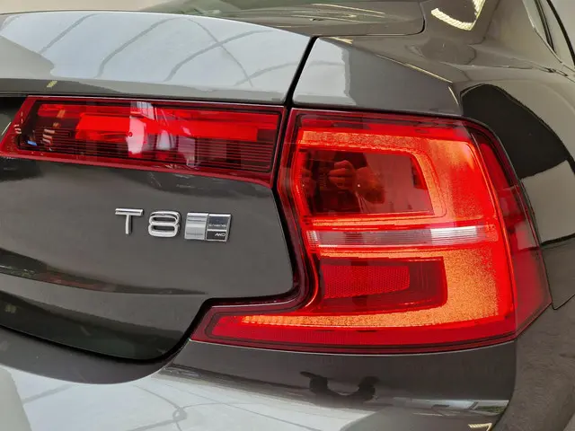 Volvo S90 2.0 T8 AWD Inscription 2019 Hybride Benzine 55