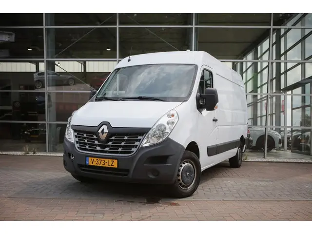 Renault Master T35 2.3 dCi L2H3 En. 2018 Diesel