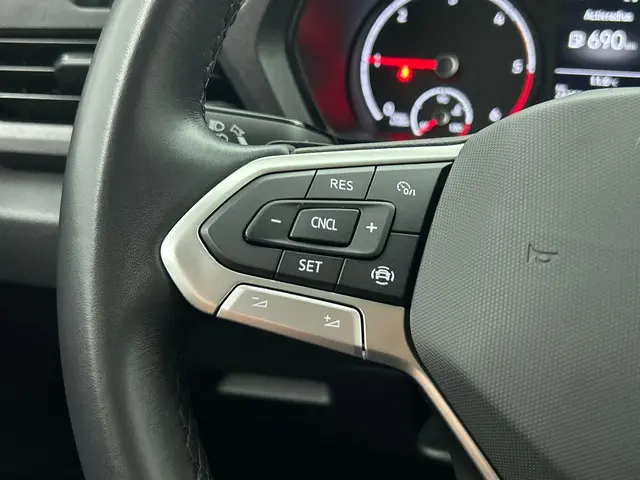 Volkswagen Caddy Cargo Maxi 2.0 TDI Style 2023 Diesel 6