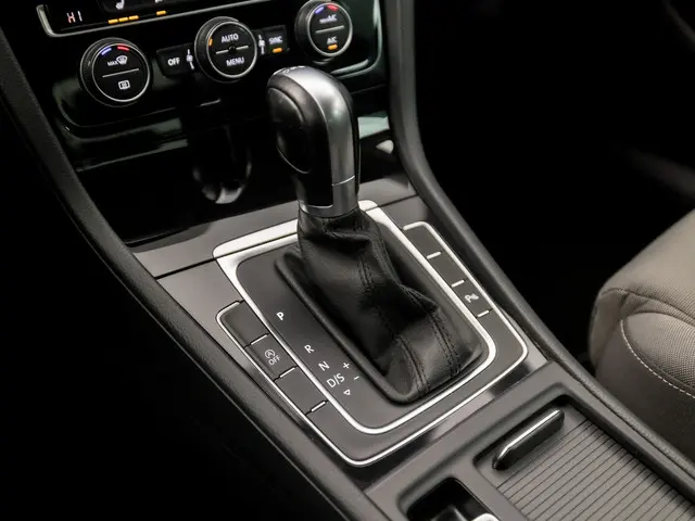 Volkswagen Golf 1.5 TSI R-Line Sport 2018 Benzine 11