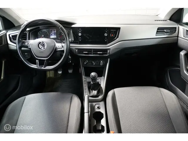Volkswagen Polo 1.0 TSI Comfortline 2021 Benzine 11