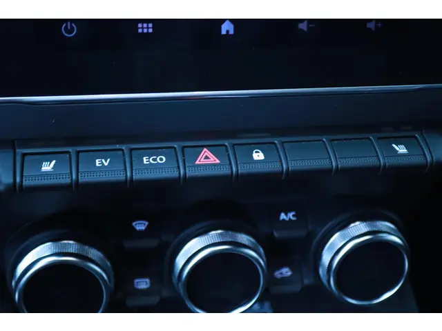 Mitsubishi Colt 1.6 HEV Intense+ 2025 Hybride Benzine 24