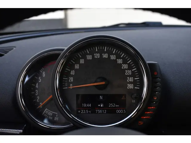 MINI Clubman Mini 1.5 One Business 2016 Benzine 11