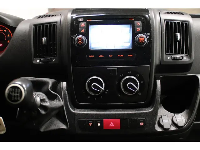 Citroën Jumper 35 2.0 BlueHDi 130 L2H2 2018 Diesel 7