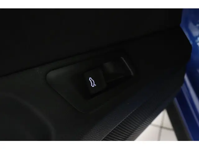 Volkswagen T-Roc 1.5 TSI Style Business 2021 Benzine 26