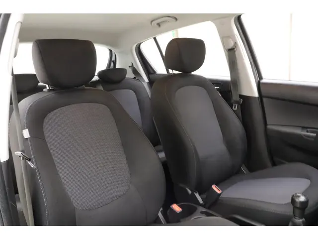 Hyundai i20 1.2 16v 85pk 5drs HP i-Motion 2014 Benzine 12