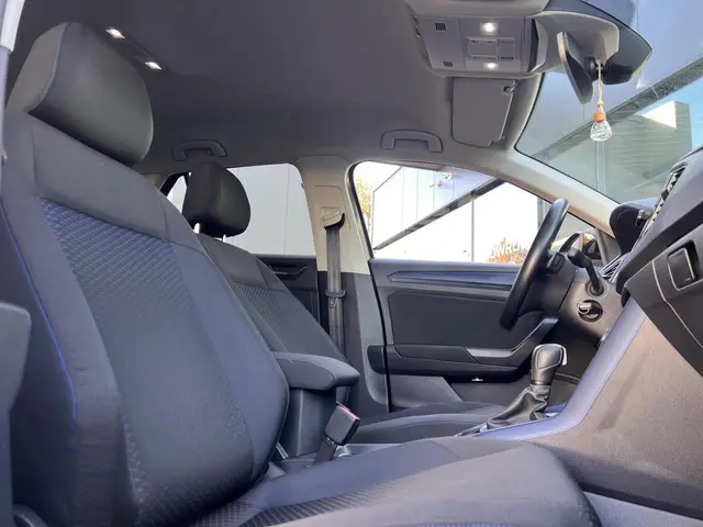 Volkswagen T-Roc 1.5 TSI Sport Business R 2020 Benzine 37