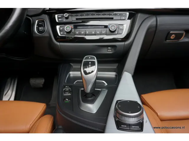 BMW 4 Serie Cabrio 420i 2020 Benzine 16