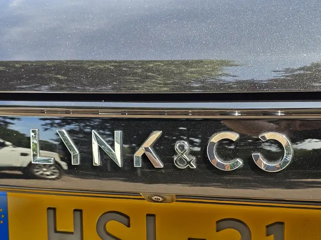 Lynk & Co 01 1.5 PanodaK/Zwarte hemel 2023 Hybride Benzine 8