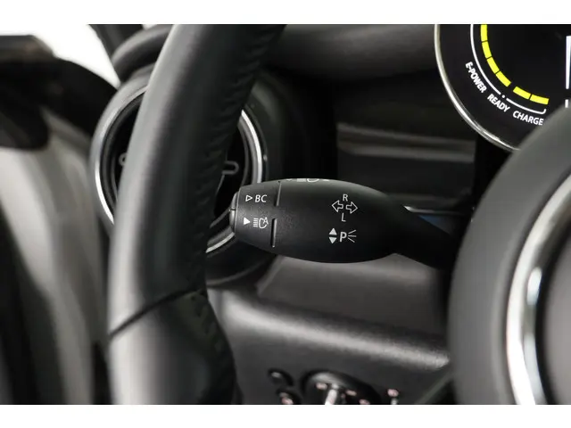 MINI Electric Mini Essential 33 kWh 2021 Elektrisch 17