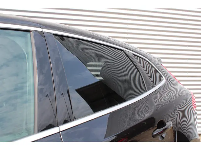 Volvo V40 T3 Automaat Polar+ Sport R-Design 2019 Benzine 8