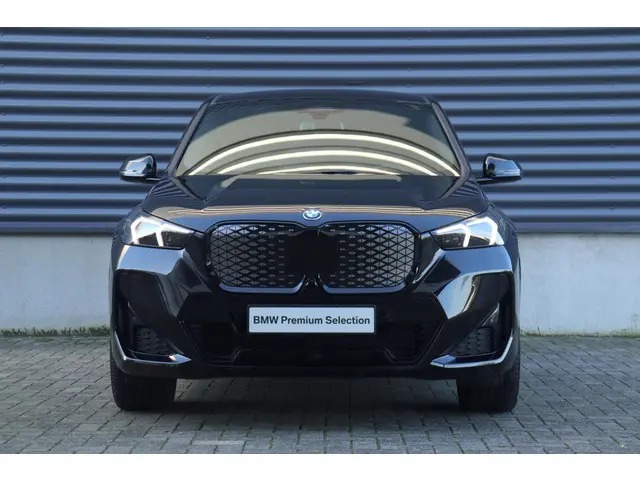 BMW iX1 eDrive20 2024 Elektrisch 3