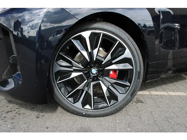 BMW iX xDrive45 M Sport 2025 Elektrisch 4