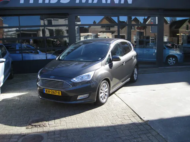 Ford C-MAX 1.0 Titanium 2015 Benzine 2