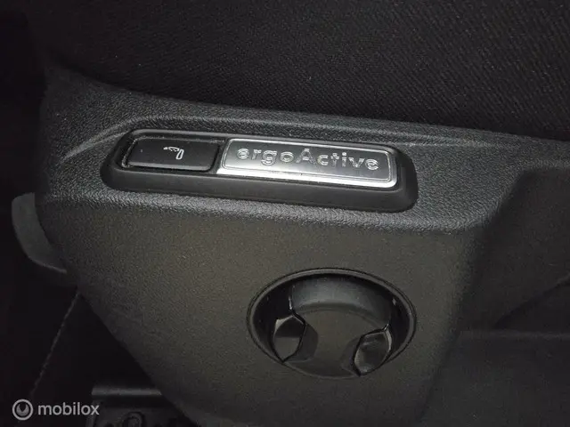 Volkswagen T-Roc 1.5 TSI R-Line 2023 Benzine 22