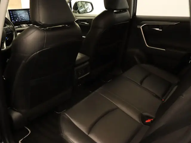 Toyota RAV4 2.5 Hybrid Active Plus 2020 Hybride Benzine 6