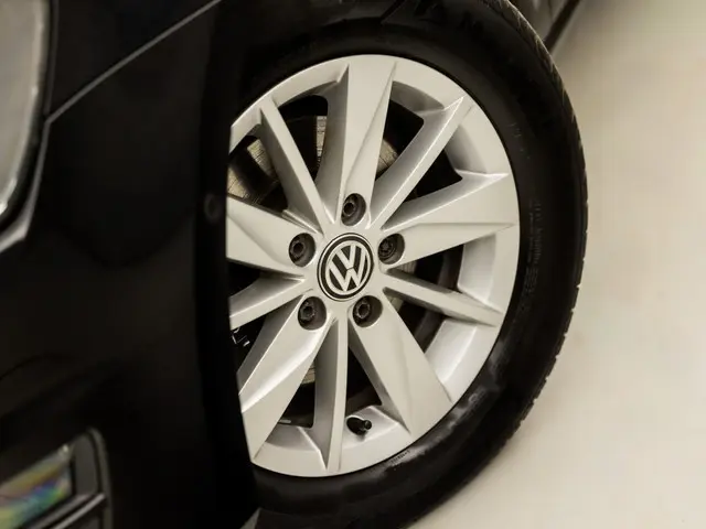 Volkswagen Golf 1.2 TSI Highline 2014 Benzine 12