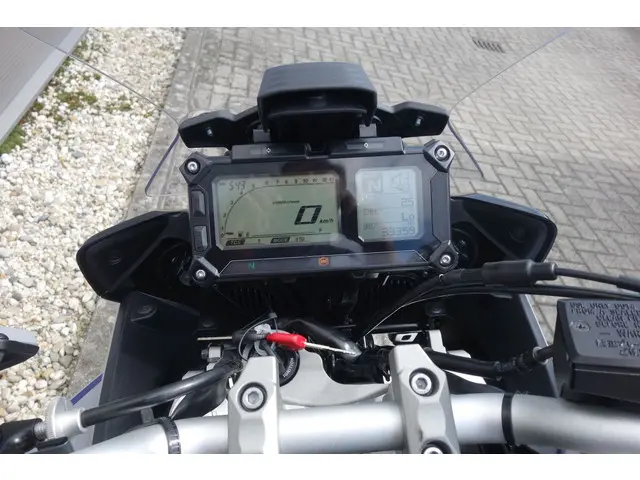 Yamaha TRACER 900 ABS 2018 Benzine 14
