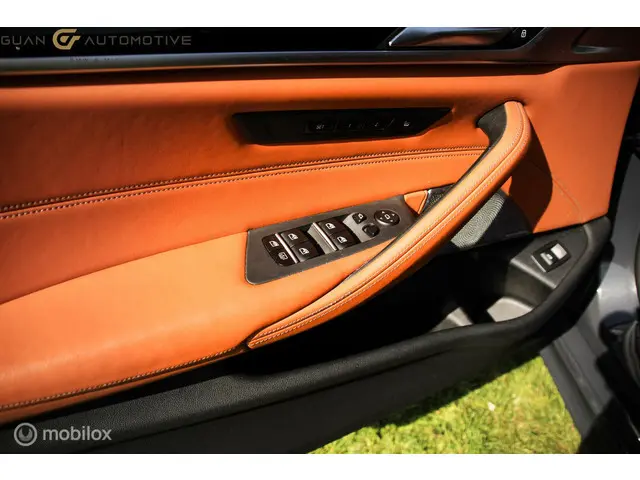BMW M5 5-serie Competition 2020 Benzine 34