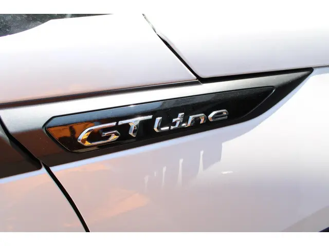 Peugeot 2008 1.2 PureTech GT-Line 2020 Benzine 12