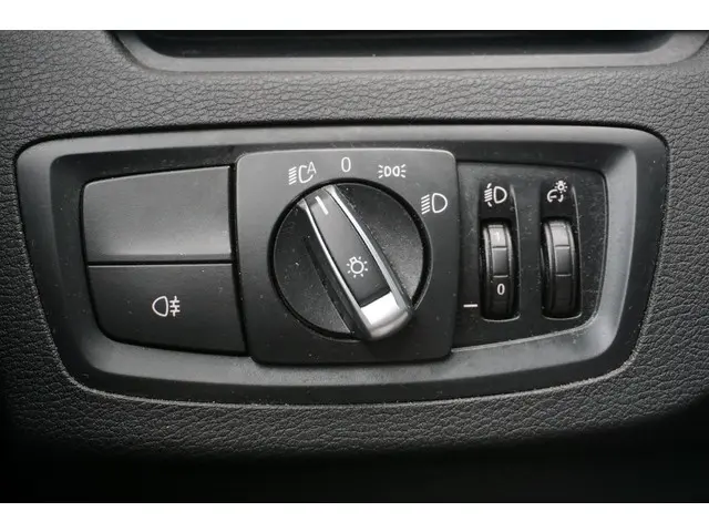 BMW X1 xDrive25e 2022 Hybride Benzine 20