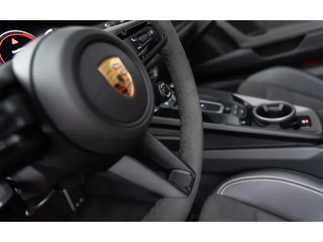 Porsche 911 3.0 Carrera GTS 2022 Benzine 49