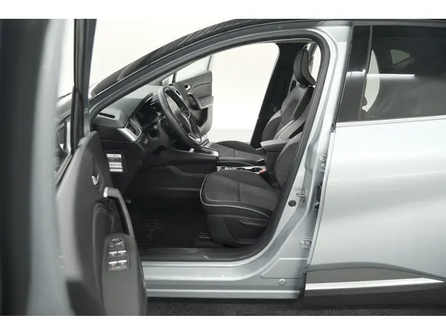 Renault Captur Mild Hybrid 140 EDC Techno 2023 Benzine 27