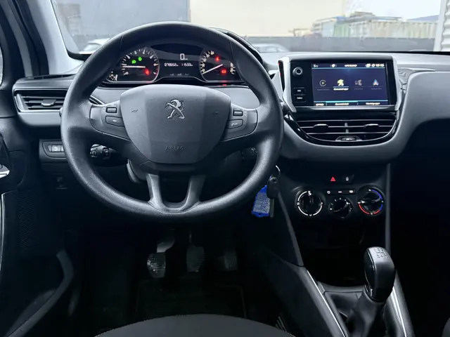 Peugeot 208 1.2 PureTech Blue Lion 2018 Benzine 2