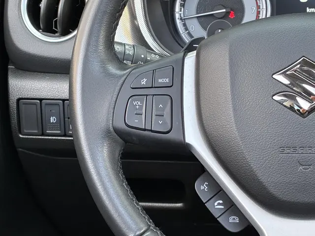 Suzuki Vitara 1.5 Hybrid Style 2023 Hybride Benzine 27