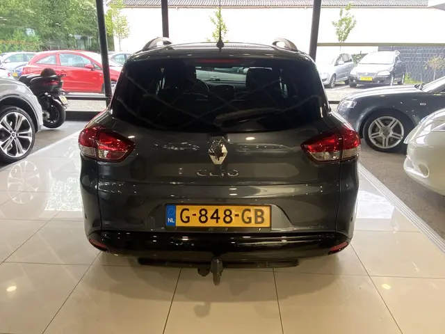 Renault Clio Estate TCe 90 Energy Bose 2019 Benzine 39