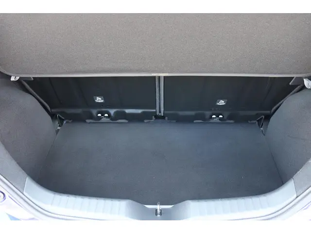 Toyota Aygo X 1.0 VVT-i MT Play, Camera 2024 Benzine 12